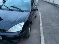 Gebraucht Ford Focus 100 PS (73 kW) 2004 Schwarz Kleinwagen