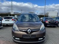 Gebraucht Renault Scénic III Initiale Paris 132 PS (97 kW) 2013 Braun (mokkabraun) Van / Kleinbus