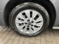 Gebraucht VW Multivan Life 150 PS (110 kW) 2025 Grau Van