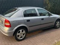 Gebraucht Opel Astra 2000 Silber Limousine
