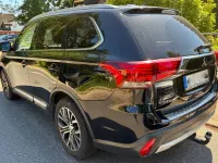Używany Mitsubishi Outlander Top 150 KM (110 kW) 2016 Czarny SUV