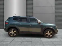 Neu Dacia Duster Journey 122 PS (89 kW) 2026 Zedergrün SUV