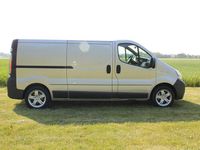 Gebraucht Renault Trafic 101 PS (74 kW) 2002 Silber Van / Kleinbus