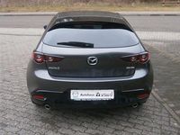 Gebraucht Mazda 3 Exclusive-Line 140 PS (102 kW) 2025 Machine gray Limousine