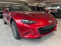 Neu Mazda MX5 Exclusive-Line 132 PS (97 kW) 2025 Soul red crystal m Cabrio