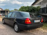 Gebraucht Mercedes C180 122 PS (89 kW) 1995 Grau Limousine