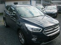 Gebraucht Ford Kuga Titanium 175 PS (128 kW) 2018 Blau SUV
