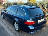 Gebraucht BMW 523 Sport Line 190 PS (139 kW) 2009 Blau Limousine