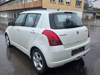 Gebraucht Suzuki Swift Comfort 92 PS (67 kW) 2006 Weiß Kleinwagen