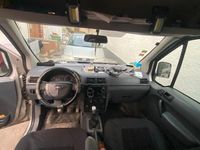 Gebraucht Ford Tourneo Connect 90 PS (66 kW) 2007 Silber Van / Kleinbus