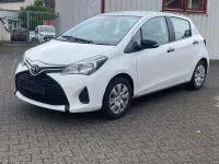 Gebraucht Toyota Yaris 69 PS (50 kW) 2015 Super white 2 Kleinwagen