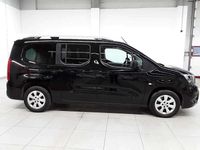 Gebraucht Opel Combo Life Ultimate 131 PS (96 kW) 2022 Diamant schwarz Van / Kleinbus