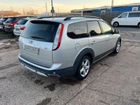 Gebraucht Ford Focus Style 90 PS (66 kW) 2010 Silber Kombi