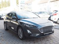 gebraucht Ford Focus Turnier Titanium AHK/LED/SHZ/Keyfree/Klima