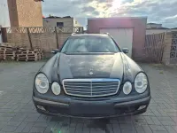 Gebraucht Mercedes E200 Classic 163 PS (119 kW) 2005 Schwarz Kombi
