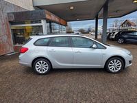 Gebraucht Opel Astra Edition 110 PS (80 kW) 2015 Silber Kombi