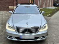 Gebraucht Mercedes S500 435 PS (319 kW) 2011 Silber Limousine