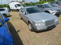 Gebraucht Mercedes 220 150 PS (110 kW) 1994 Silber Coupé