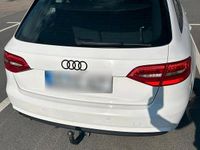 Gebraucht Audi A4 143 PS (105 kW) 2012 Weiß Kombi
