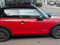 Gebraucht Mini Cooper Chili 114 kW (156 PS) 2025 Rot Kleinwagen