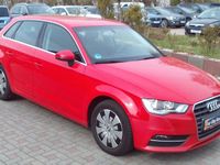 Gebraucht Audi A3 Ambiente 122 PS (89 kW) 2013 Rot Limousine
