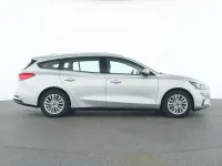 Gebraucht Ford Focus Titanium 125 PS (91 kW) 2021 Silber Kombi