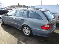 Gebraucht Mercedes E200 184 PS (135 kW) 2006 Grau Kombi
