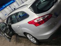 Usata Ford Focus 105 CV (77 kW) 2012 Argento Station wagon