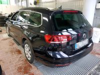 Second-hand VW Passat 200 CP (147 kW) 2023 Negru Break
