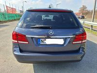Gebraucht Mercedes E200 184 PS (135 kW) 2014 Blau Limousine