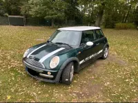 Usado Mini Cooper 116 HP (85 kW) 2001 Verde Citadino