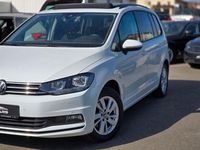 Gebraucht VW Touran 150 PS (110 kW) 2022 Weiß Van / Kleinbus