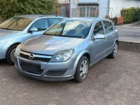 Gebraucht Opel Astra 105 PS (77 kW) 2006 Andere farben Kleinwagen
