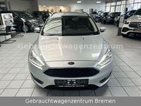 Gebraucht Ford Focus Titanium 125 PS (91 kW) 2016 Silber Limousine