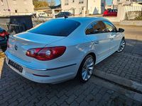 Gebraucht VW Passat Individual 170 PS (125 kW) 2011 Weiß Limousine