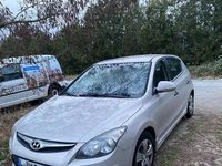 Gebraucht Hyundai i30 90 PS (66 kW) 2011 Grau Kleinwagen