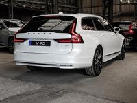 Gebraucht Volvo V90 Plus 197 PS (144 kW) 2024 Crystal white pearl Kombi