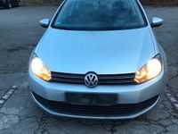 Gebraucht VW Golf VII 85 PS (62 kW) 2012 Silber Limousine