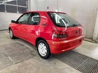 Gebraucht Peugeot 306 75 PS (55 kW) 1999 Rot Kleinwagen
