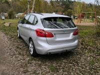 Gebraucht BMW 218 Comfort Edition 150 PS (110 kW) 2016 Grau Kombi
