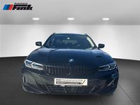 Gebraucht BMW 320e 163 PS (119 kW) 2022 Saphirschwarz Kombi
