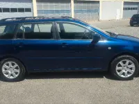 Gebraucht Toyota Corolla 110 PS (80 kW) 2002 Blau Kombi