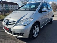 Gebraucht Mercedes A160 Avantgarde 95 PS (69 kW) 2012 Silber Kleinwagen