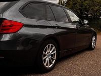 Gebraucht BMW 318 149 PS (109 kW) 2015 Grau Kombi