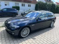 Gebraucht BMW 530 Sport Line 245 PS (180 kW) 2010 Blau Kombi
