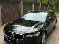 Gebraucht Volvo V90 Momentum 190 PS (139 kW) 2019 Schwarz Kombi