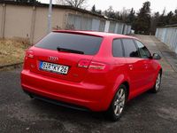 Gebraucht Audi A3 Ambiente 140 PS (102 kW) 2012 Rot Kleinwagen