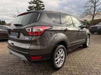 Gebraucht Ford Kuga Trend 120 PS (88 kW) 2017 Grau SUV