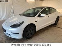 Gebraucht Tesla Model 3 Standard Range 239 kW (325 PS) 2021 Weiß Limousine