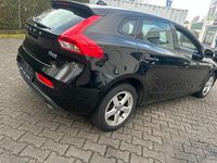 Gebraucht Volvo V40 You! 150 PS (110 kW) 2015 Schwarz Limousine